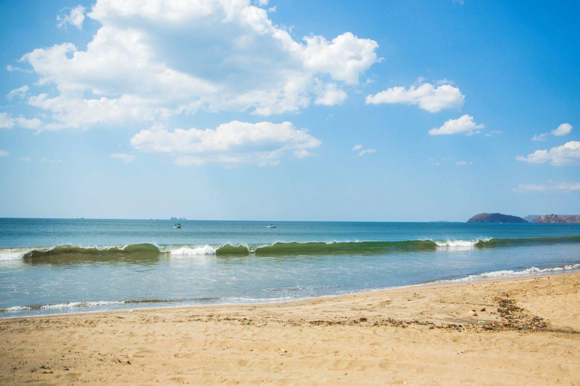 Rustic Beach Front Hotel Brasilito Exterior photo